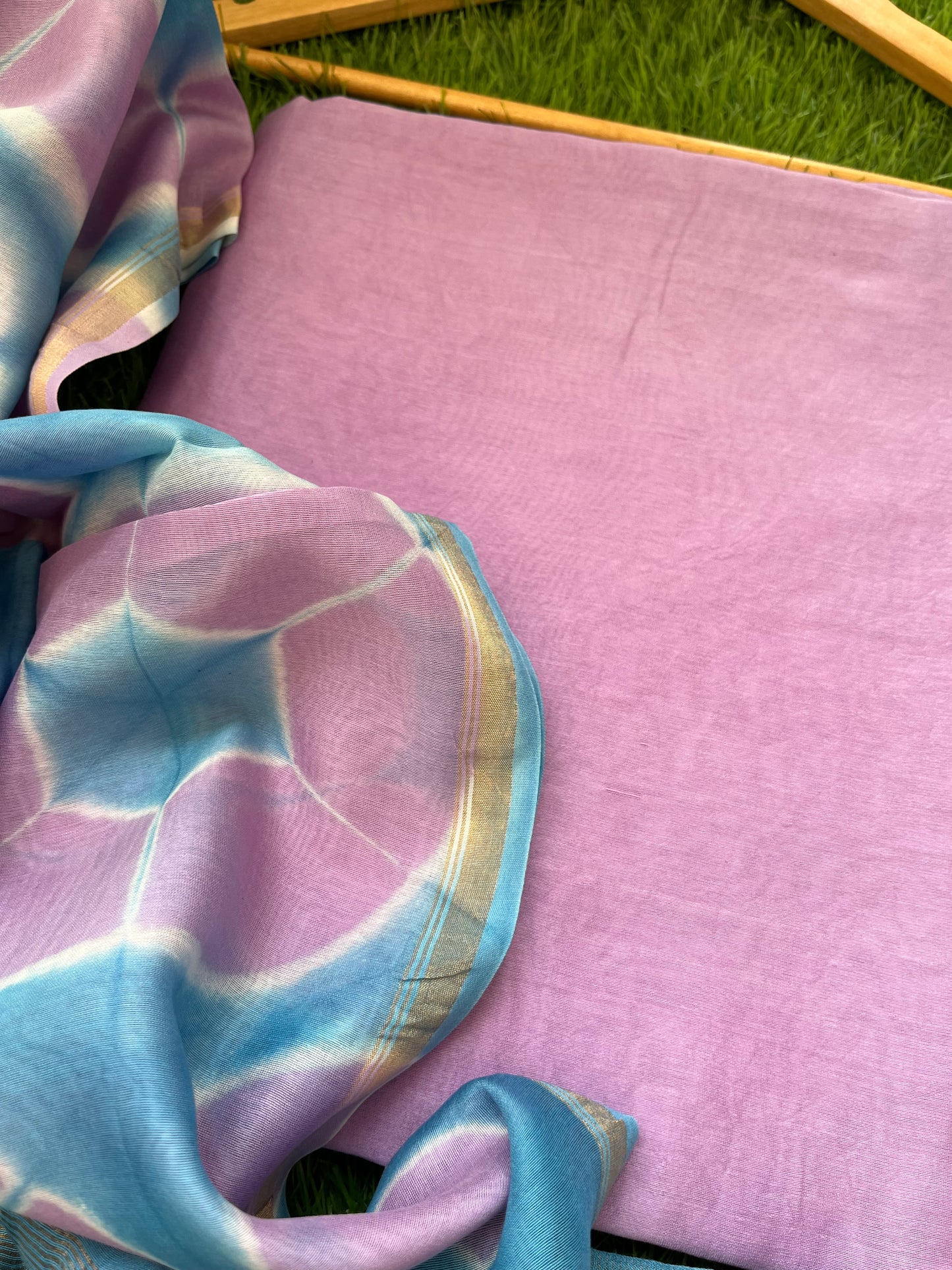 Chanderi Clamp Dye dupatta with plain fabric