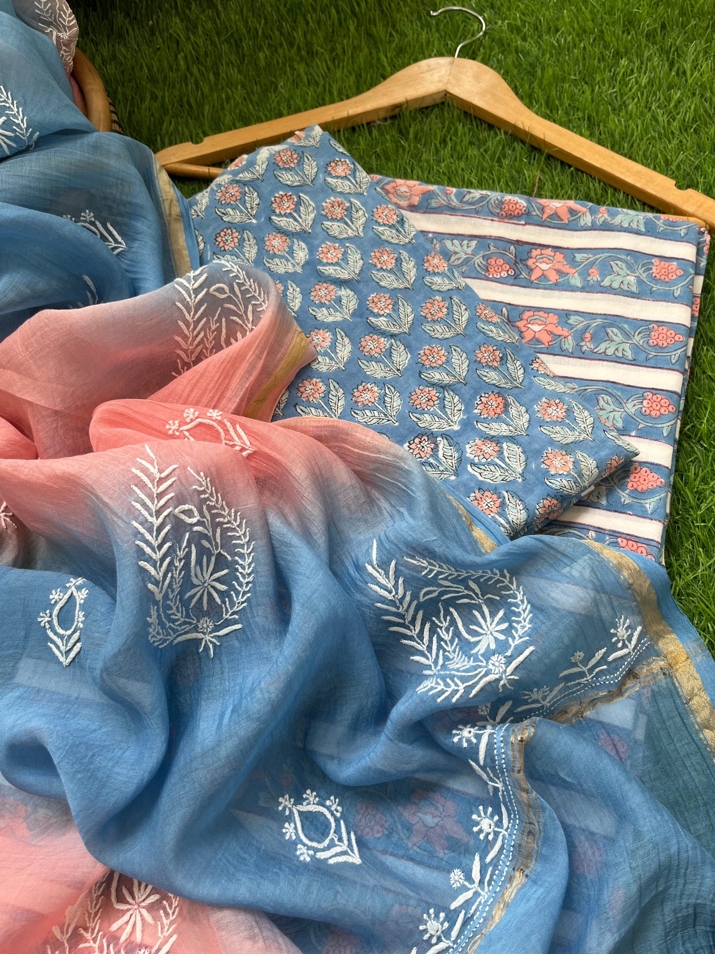 रोज़ाना  :Chanderi Chikankari Dupatta with cotton kurta bottom Fabric