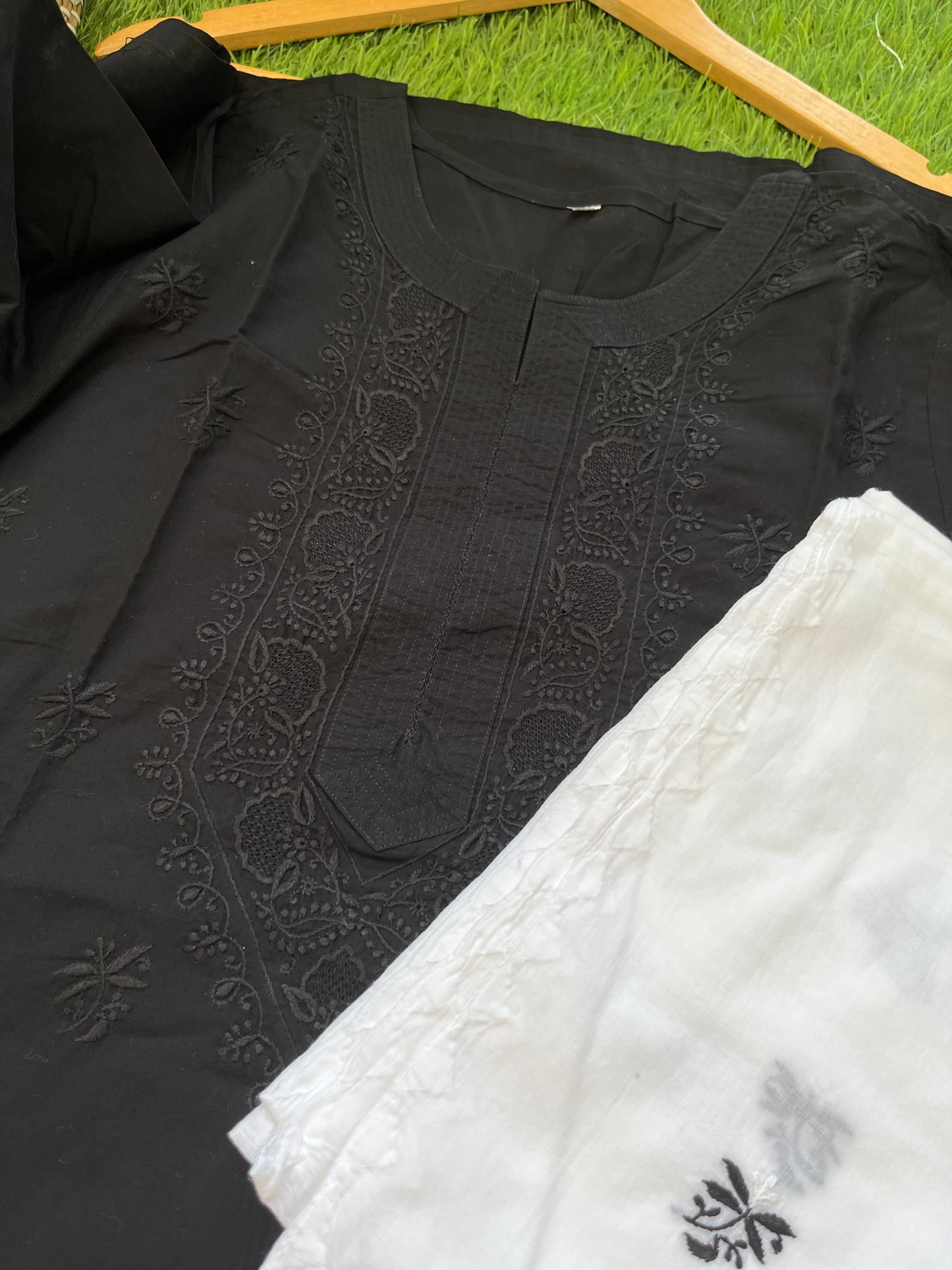 Cotton chikankari kurta dupatta
