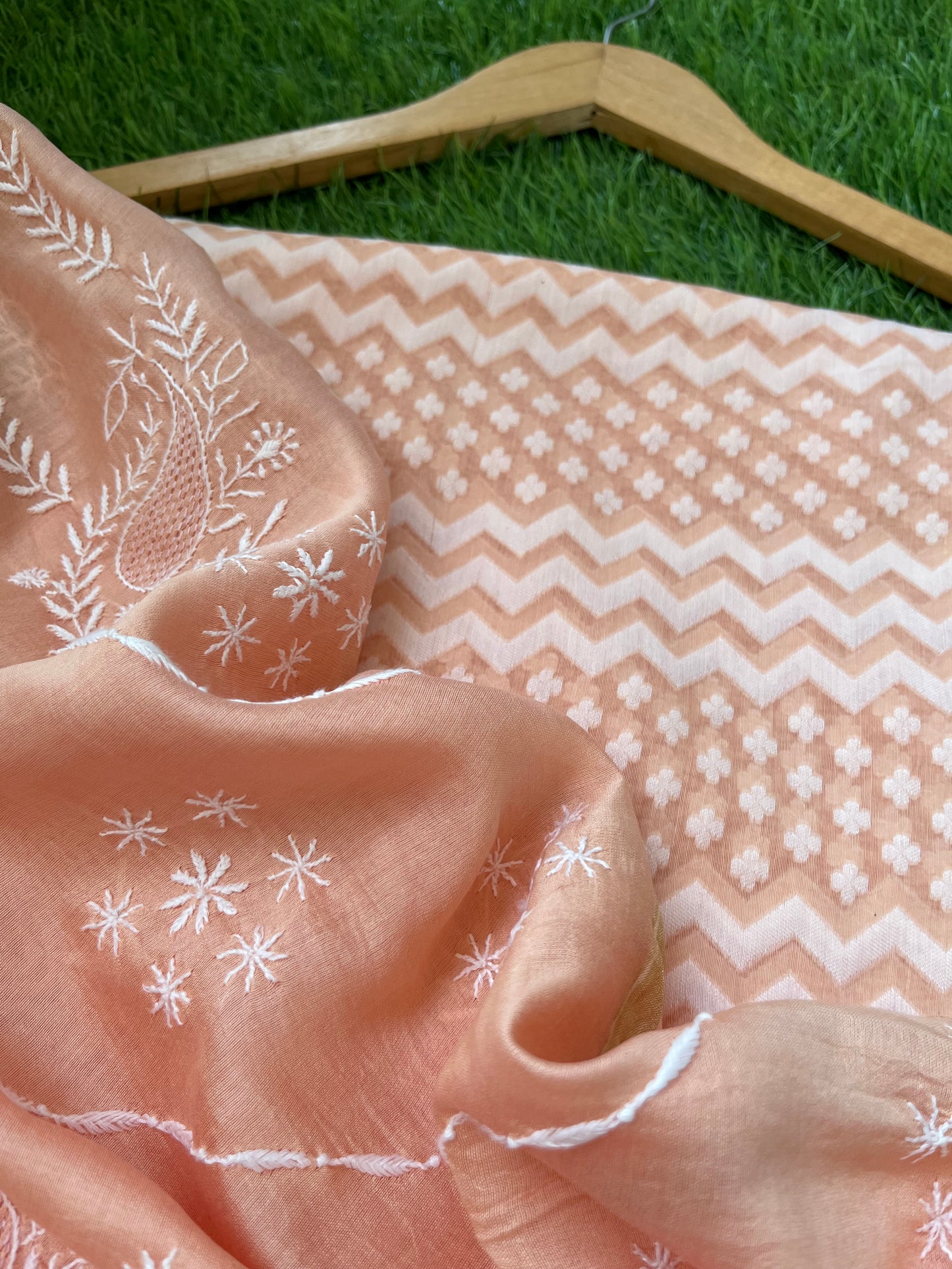 Jaamdani kurta chikankari dupatta