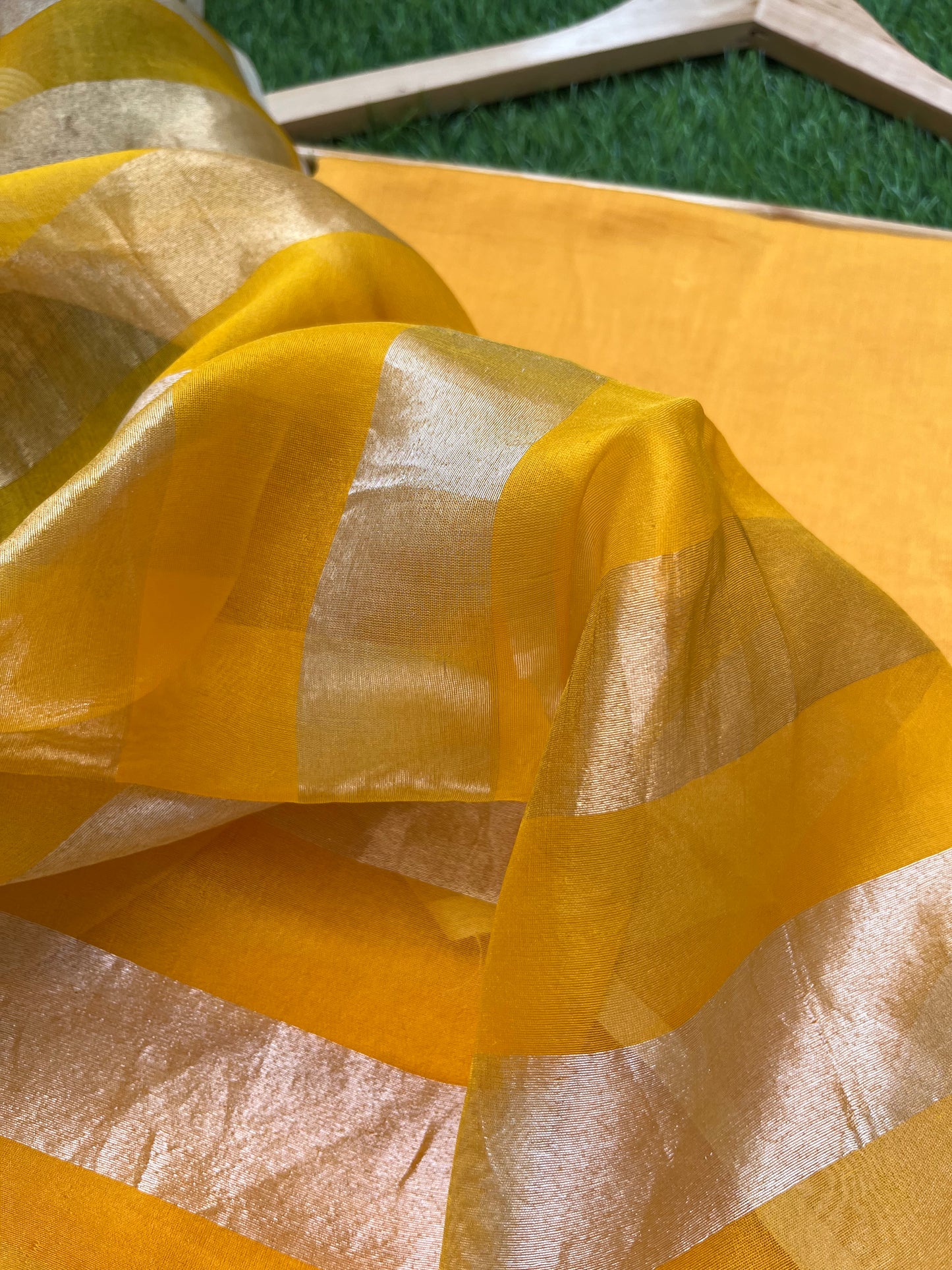 त्योहार् Banarasi organza dupatta chanderi fabric
