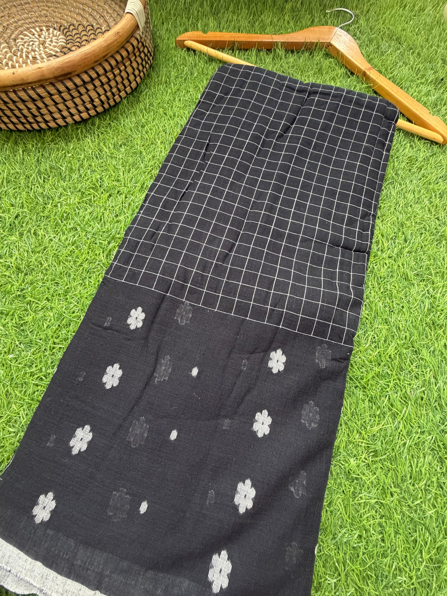 Jaamdani mul fabric