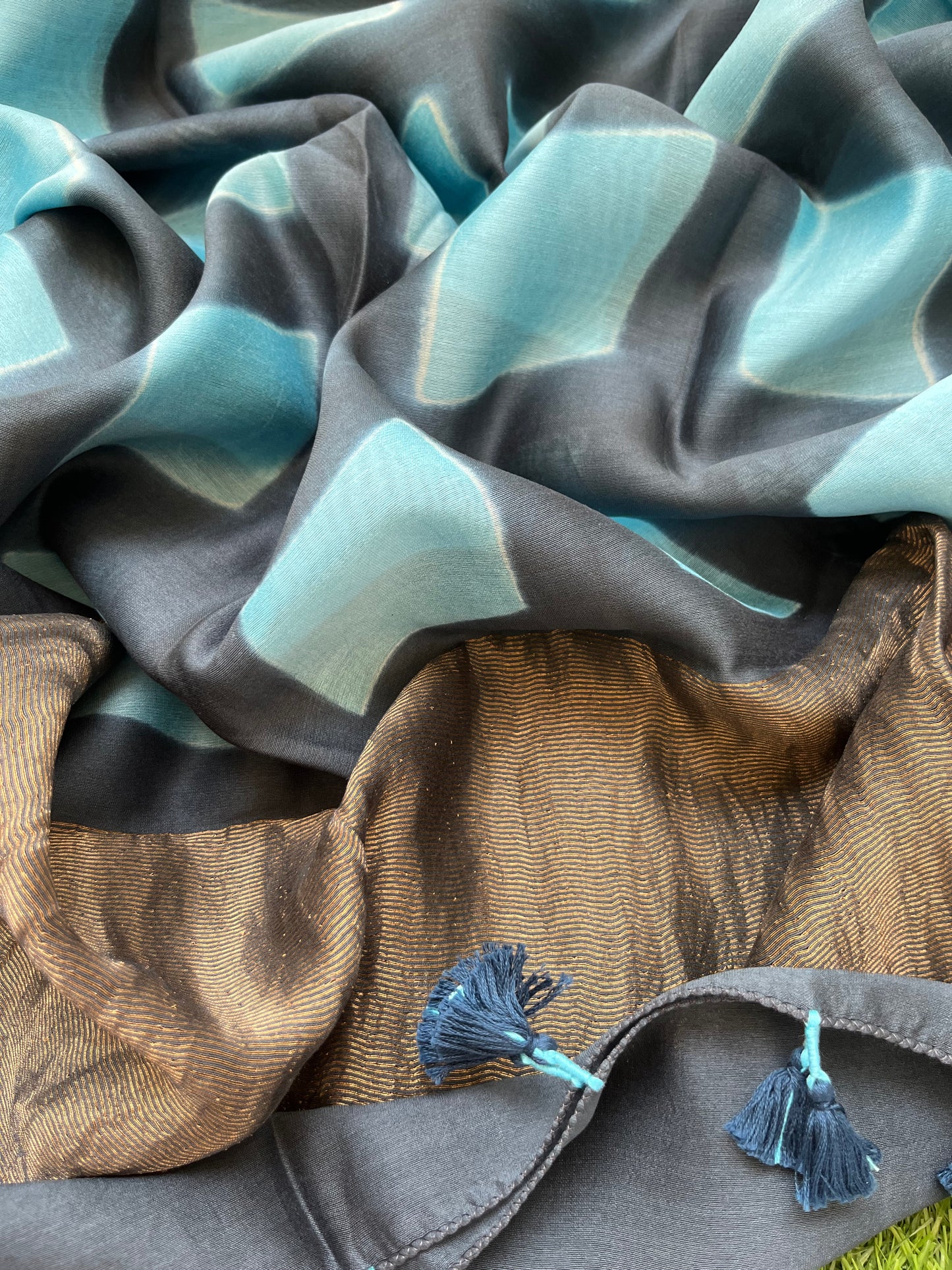 Chanderi Clamp Dye dupatta with plain fabric