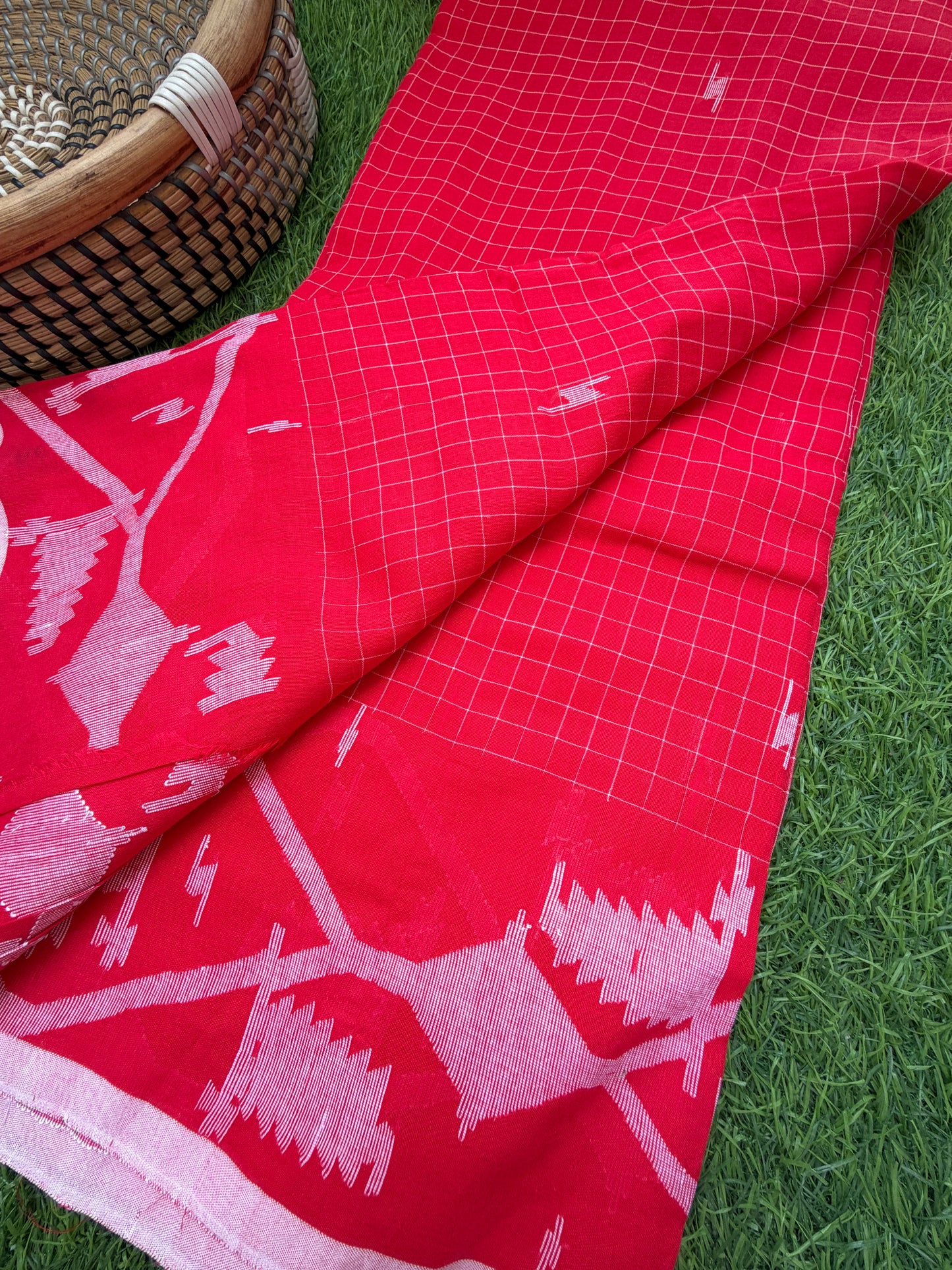 Jaamdani mul fabric