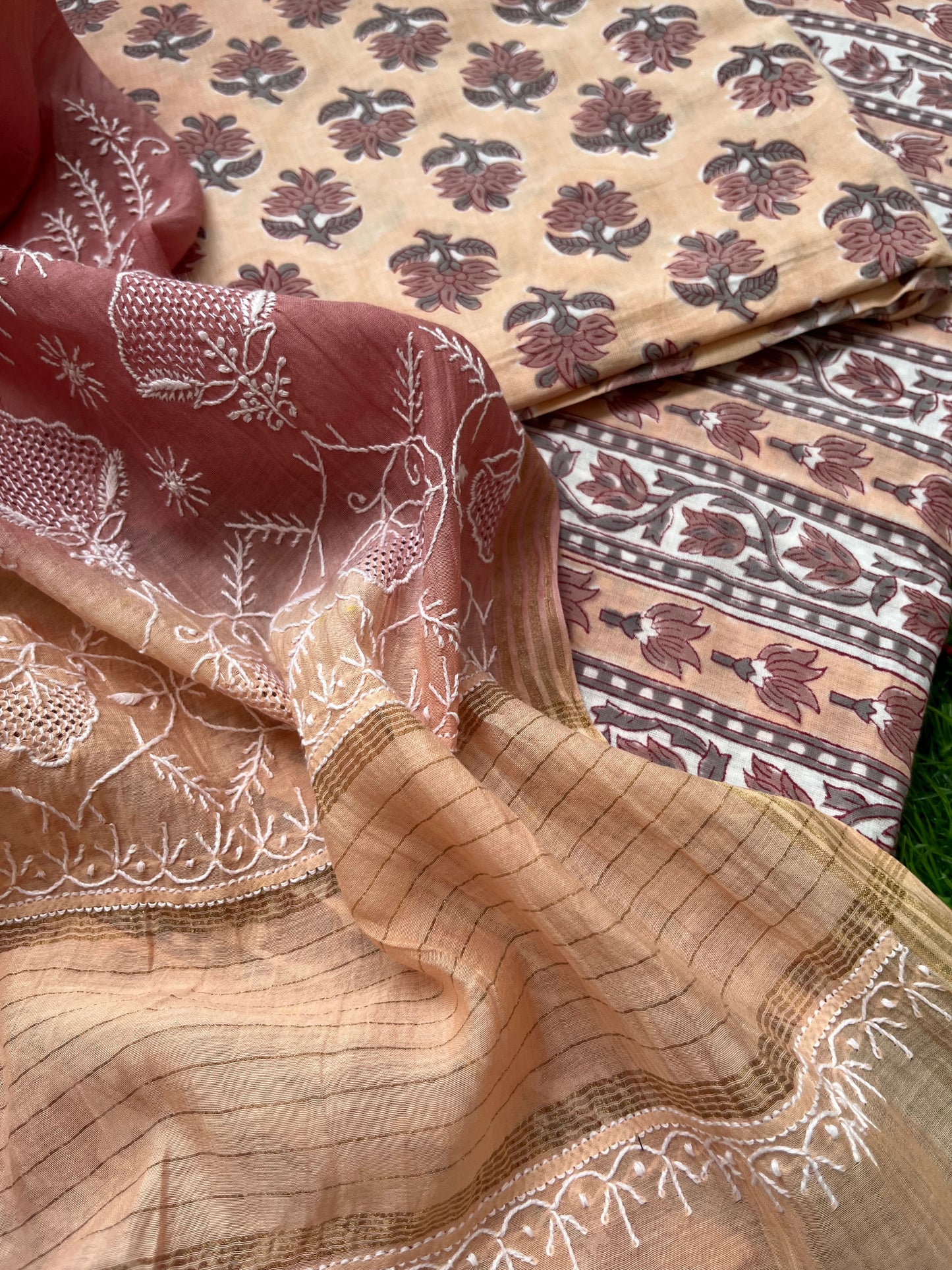 रोज़ाना  :Chanderi Chikankari Dupatta with cotton kurta bottom Fabric