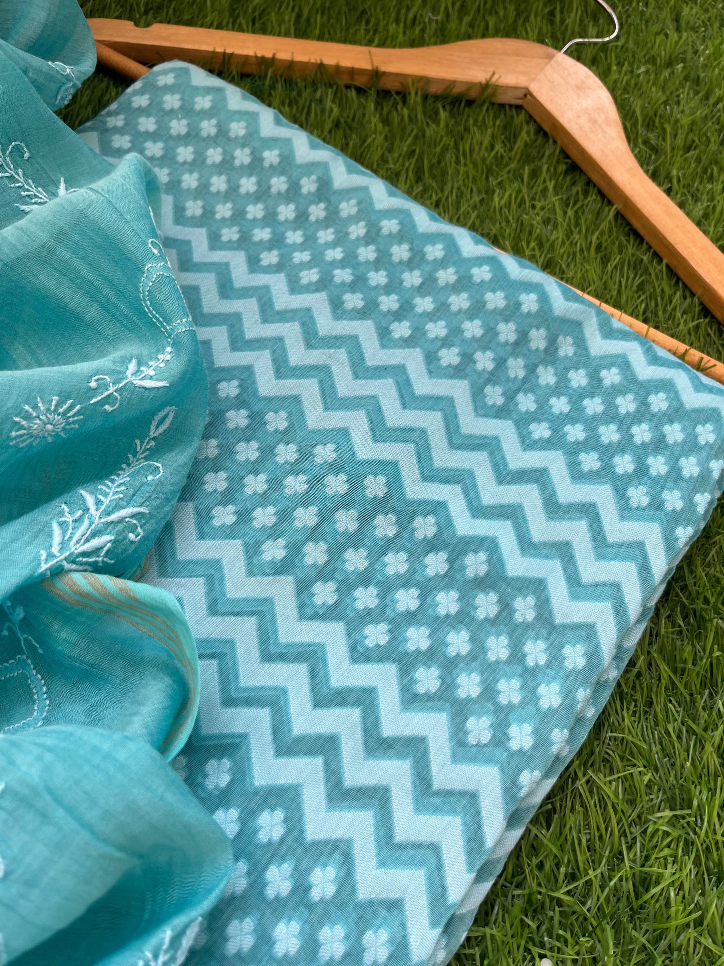 Jaamdani kurta chikankari dupatta