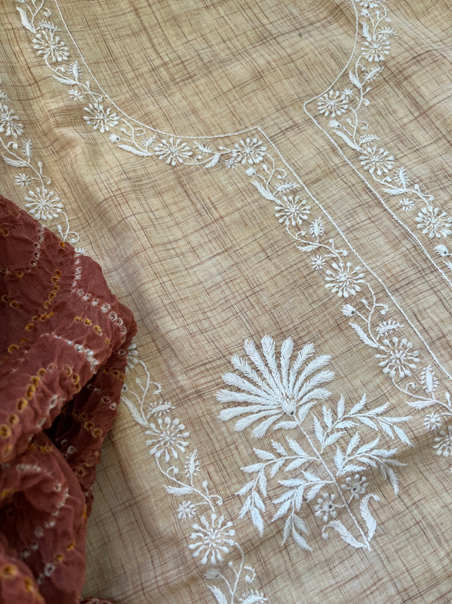 Chikankari kurta with chinon bandhani dupatta