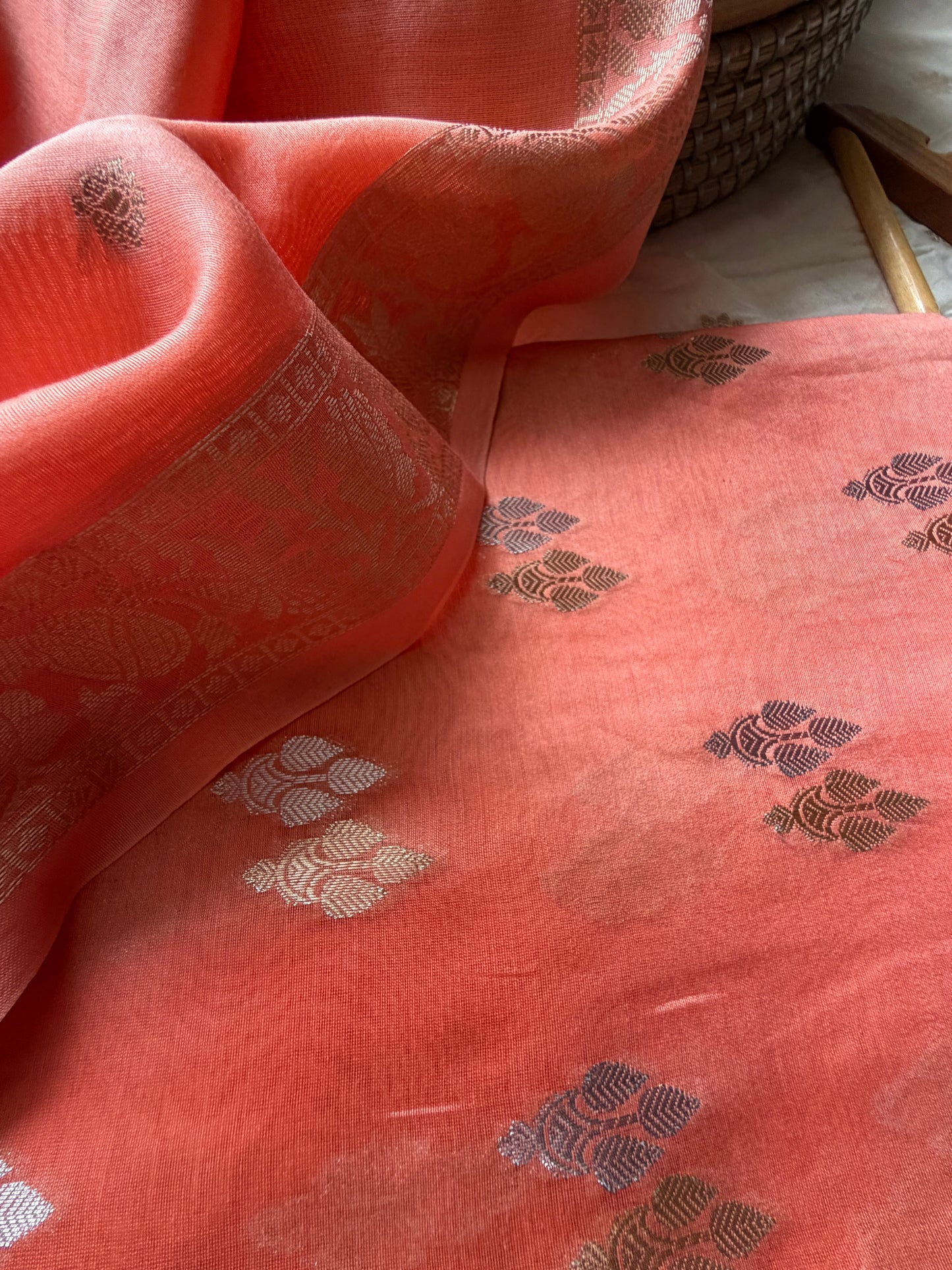 त्योहार् -Banarasi chanderi dupatta kurta