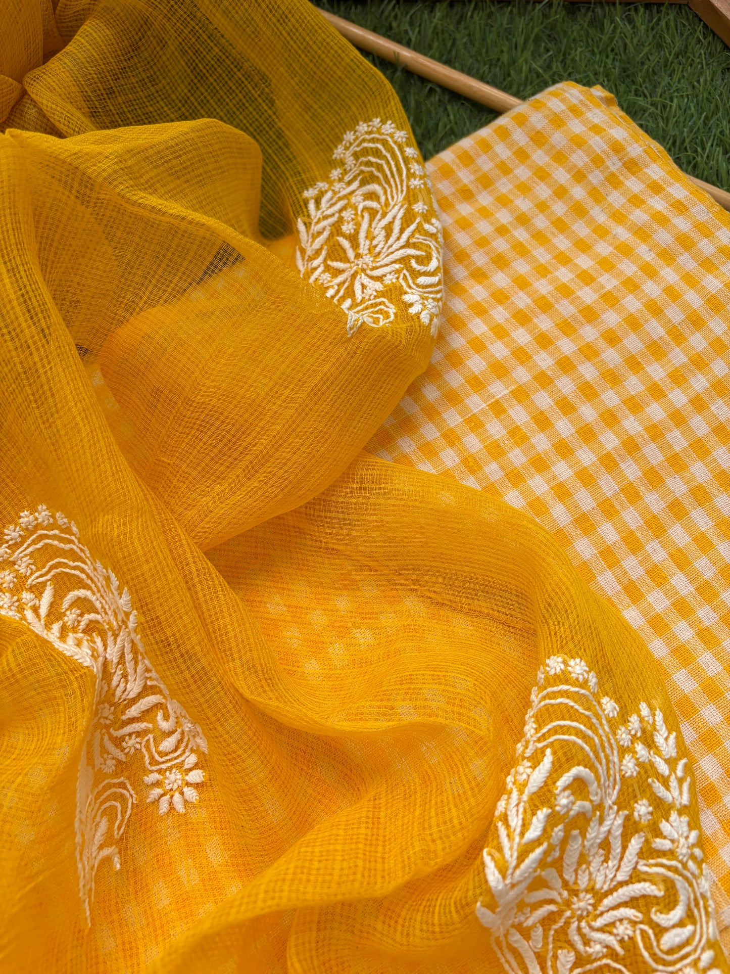 Kala cotton checks kurta bottom chikankari dupatta (Copy)