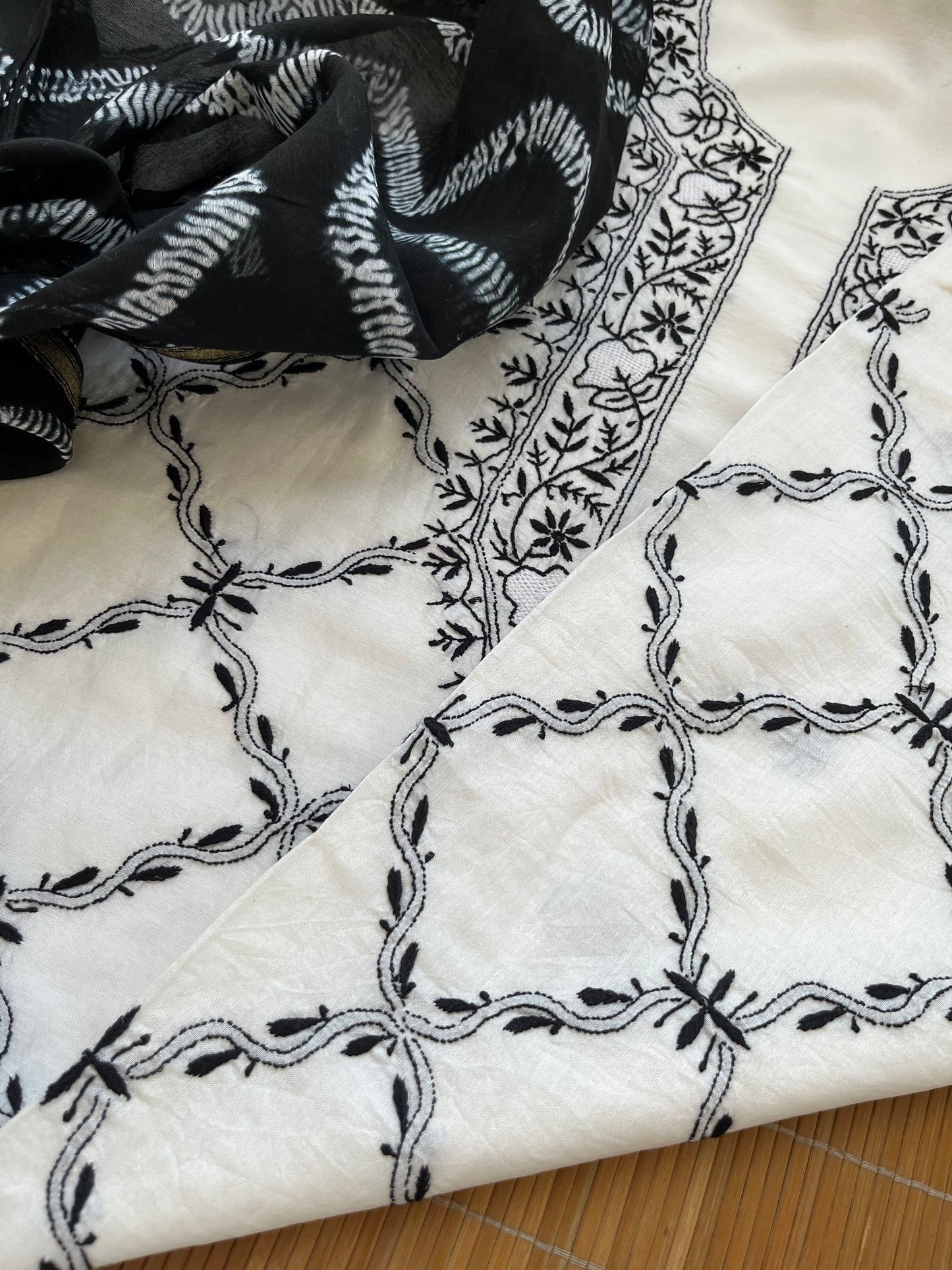 Chanderi chikan kurta shibori dupatta