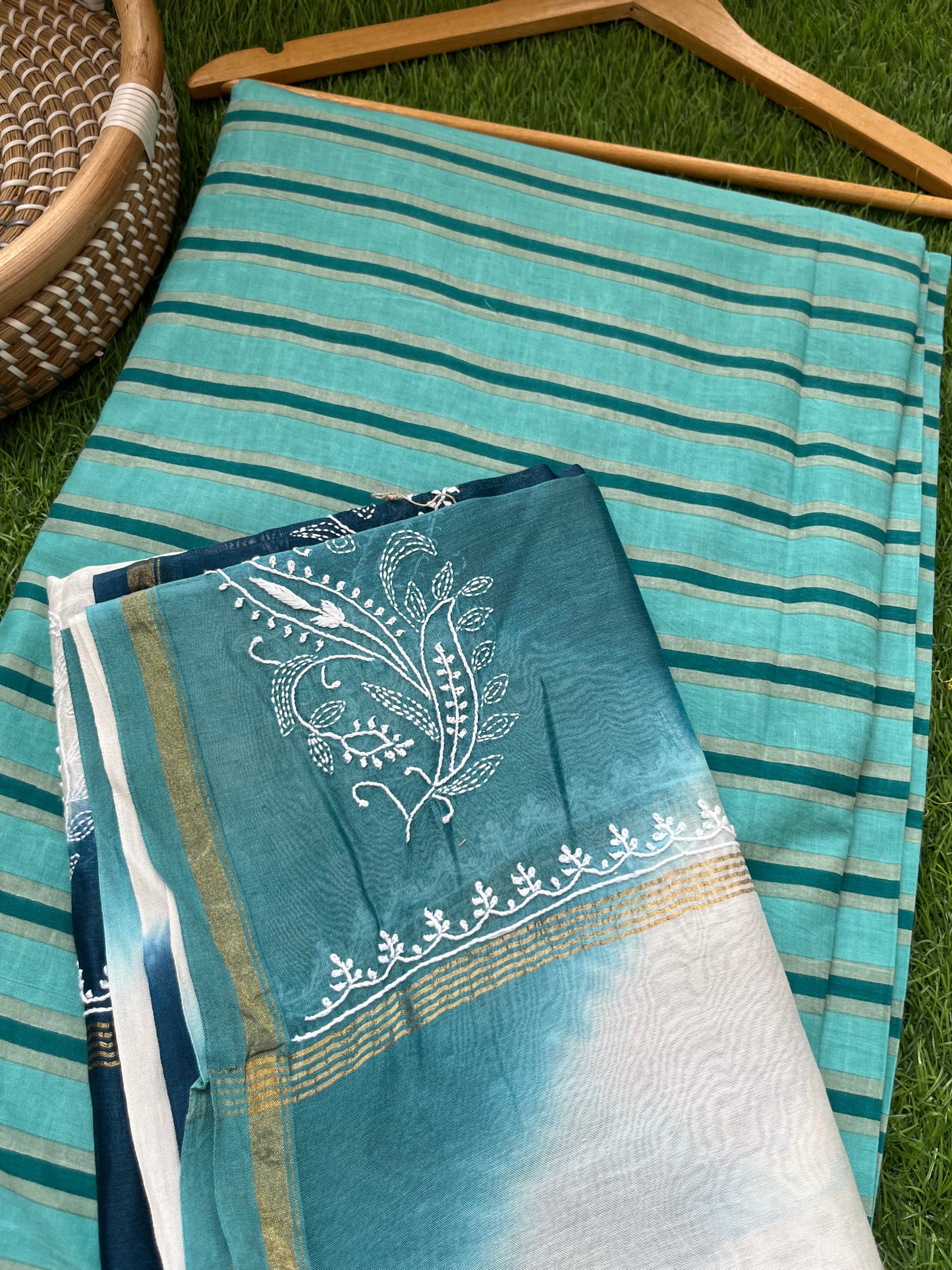 Cotton kurta bottom chikankari dupatta