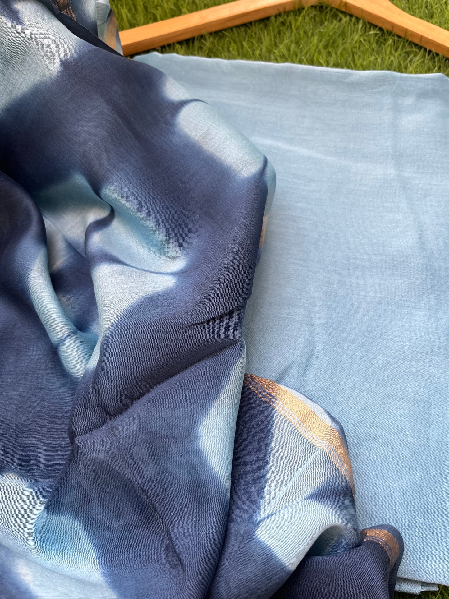 Chanderi Clamp Dye dupatta with plain fabric