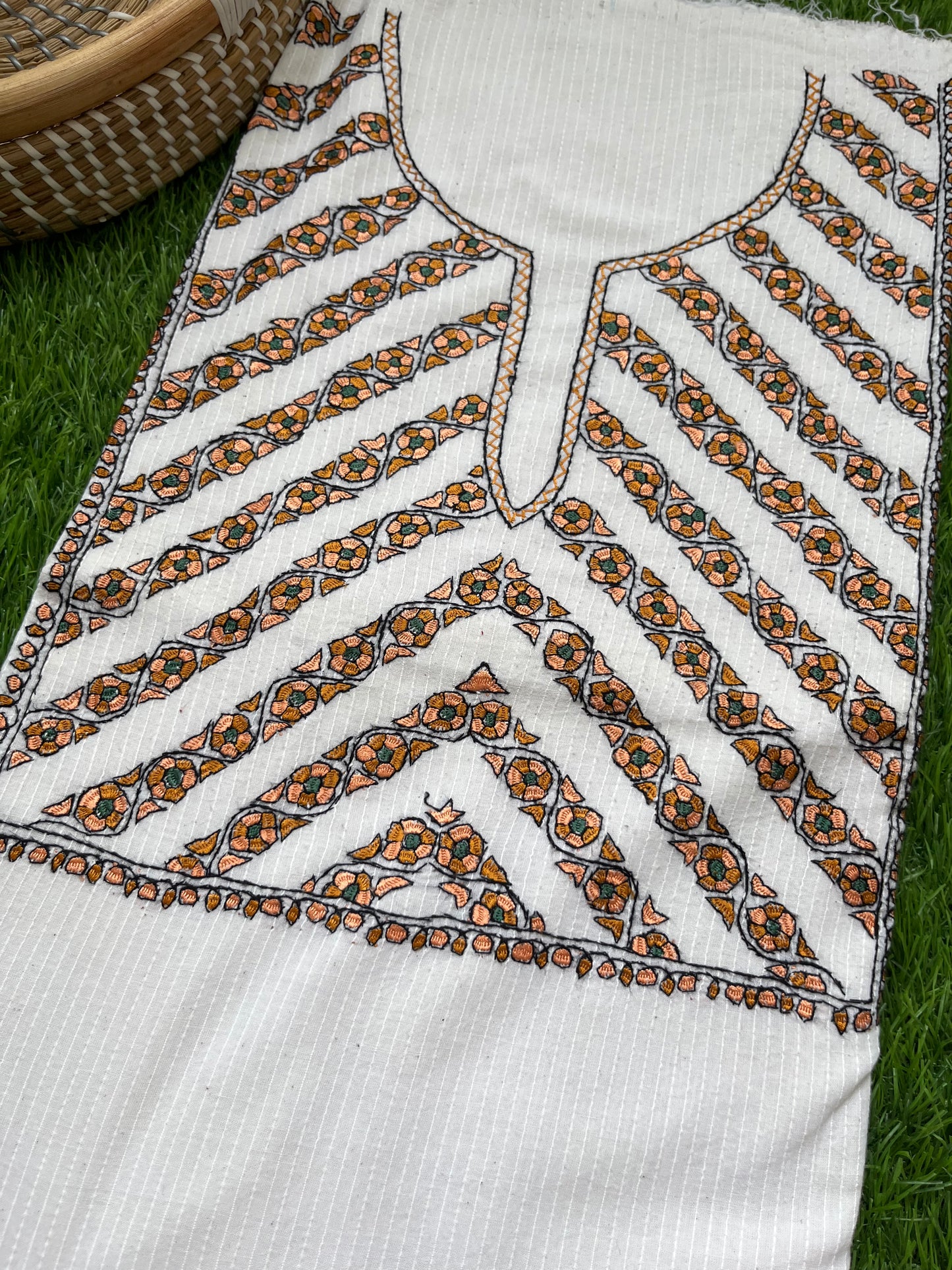 Cotton kashmiri work kurta bandhani Dupatta