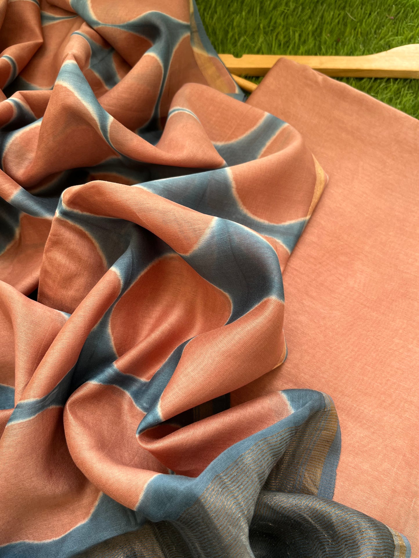 Chanderi Clamp Dye dupatta with plain fabric