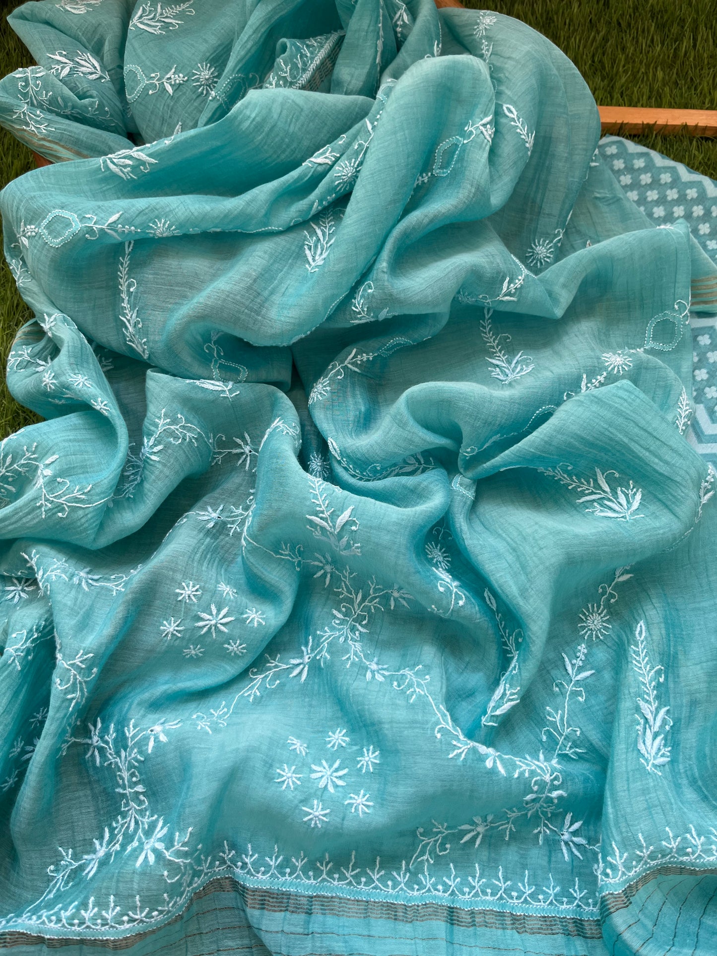 Jaamdani kurta chikankari dupatta