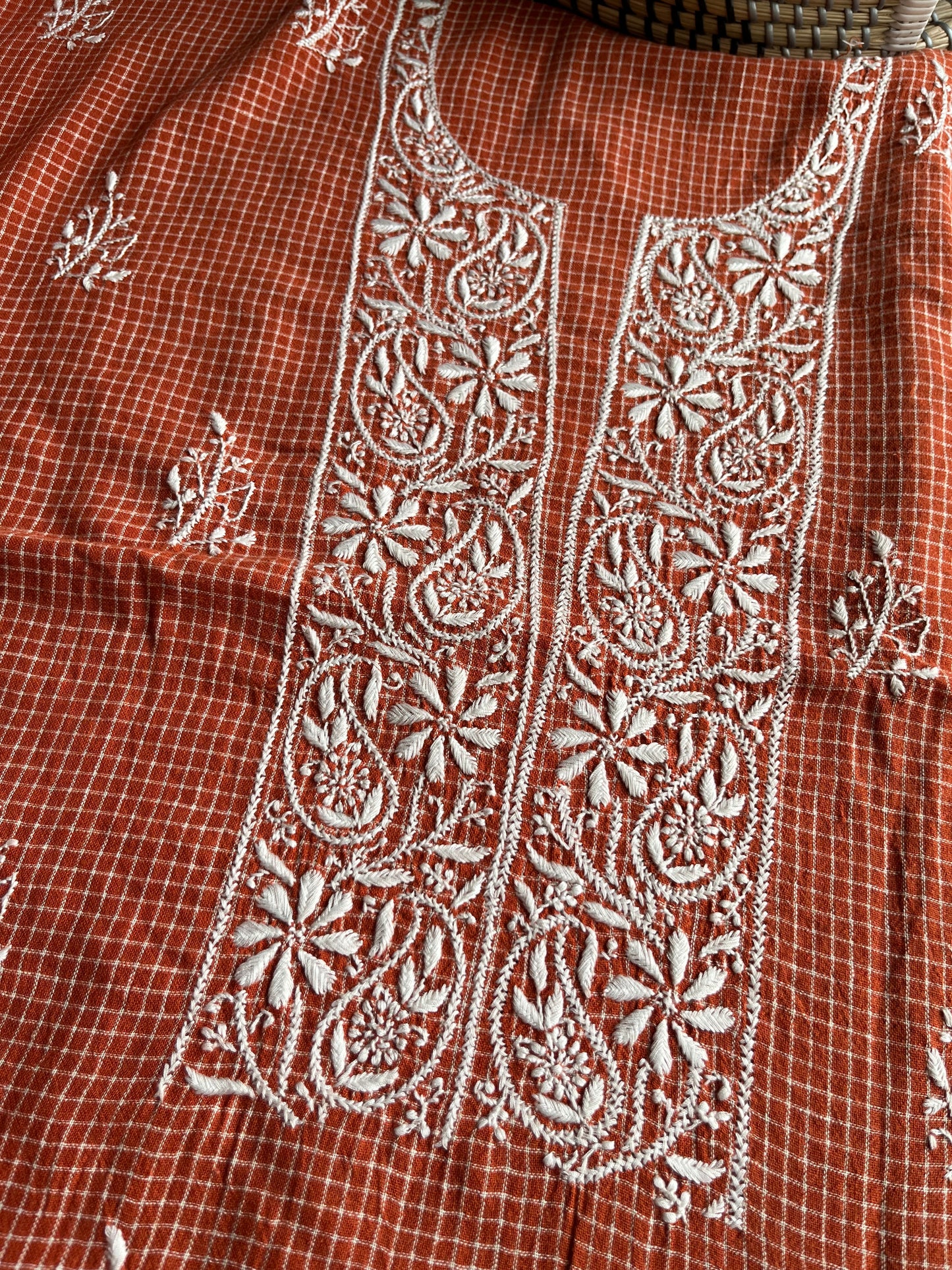 Chikankari kala cotton Kurta