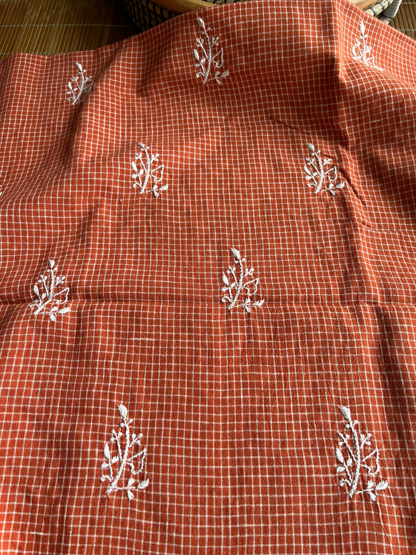 Chikankari kala cotton Kurta