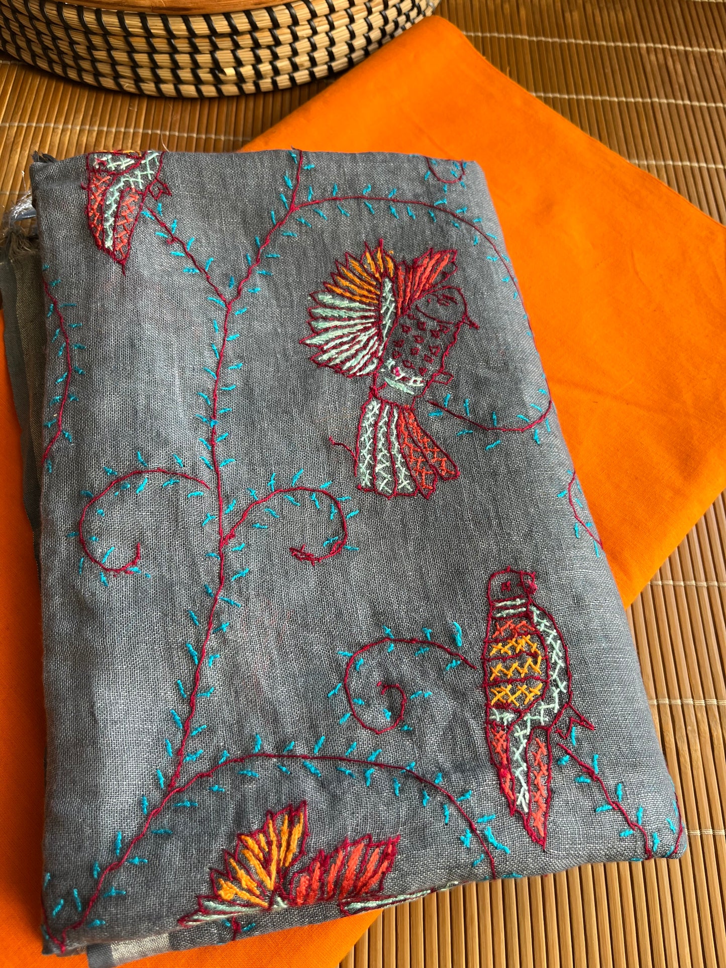 Linen sozni Dupatta set